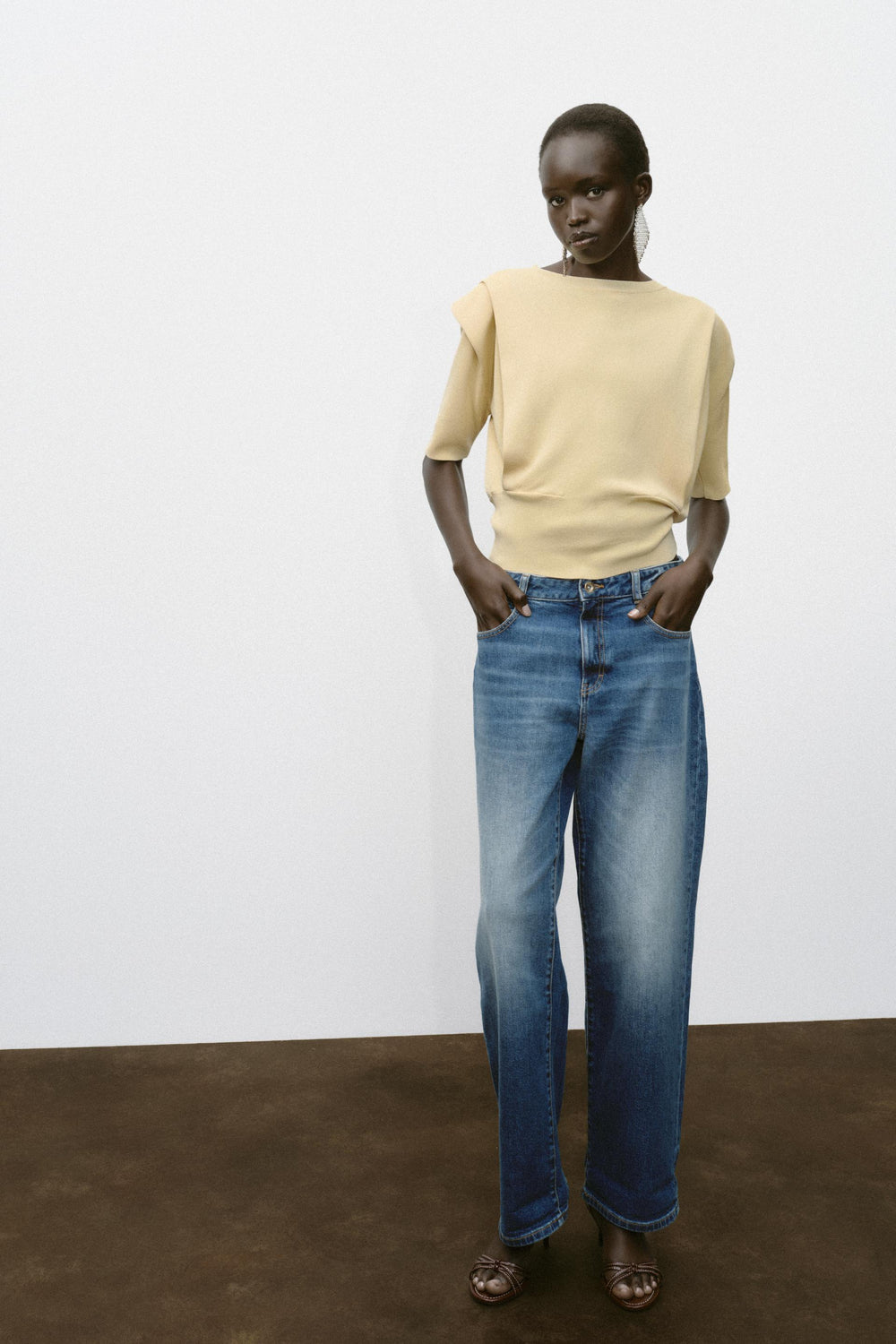 KNIT TOP WITH SHOULDER PADS